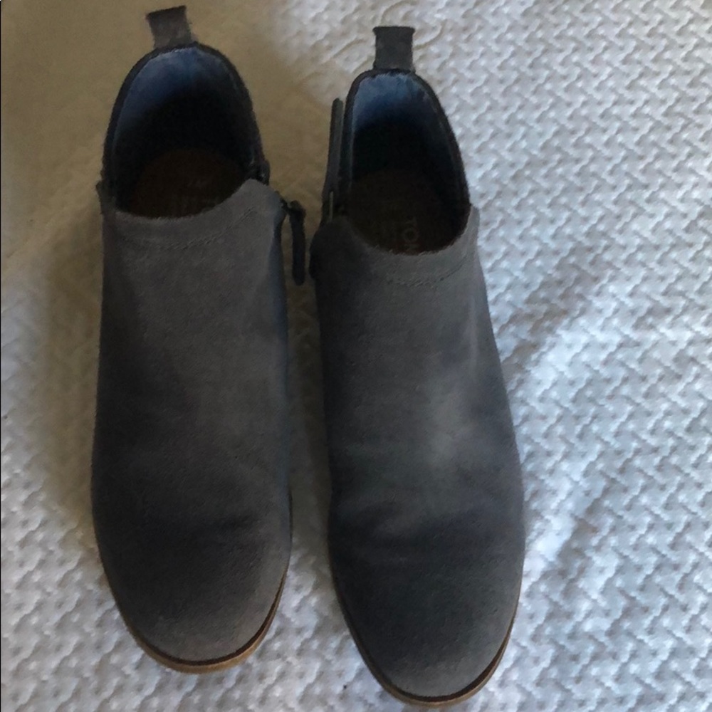 Toms grey suede booties